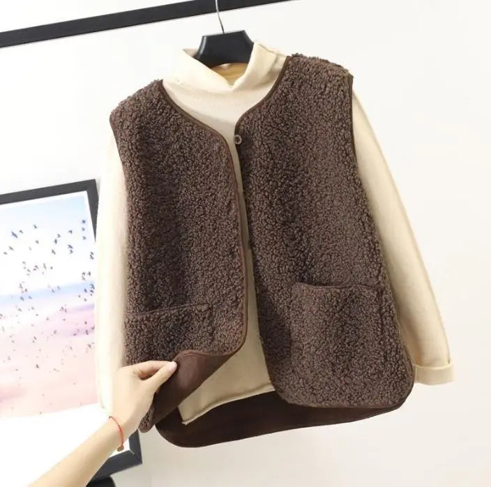 Women’s Textured Vest with Front Pockets Casual Fit