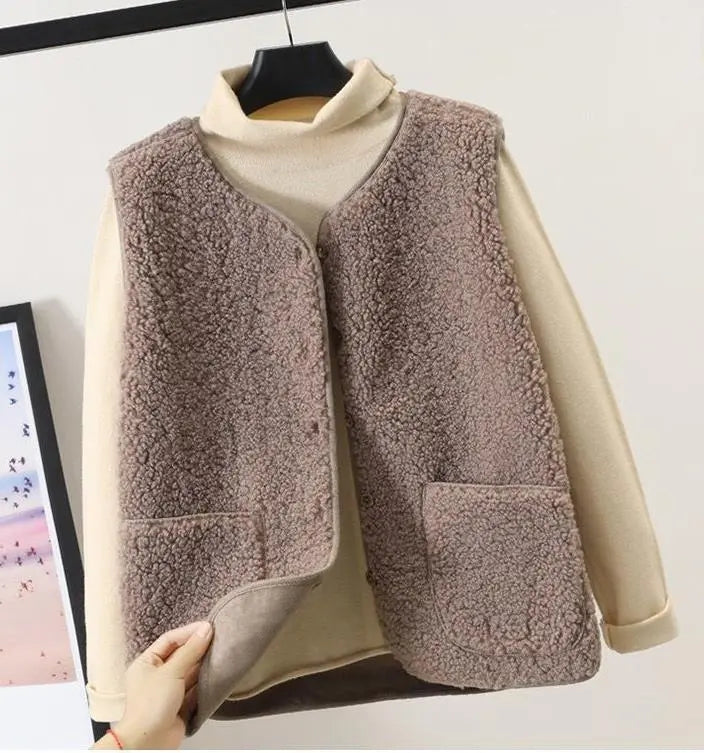 Women’s Textured Vest with Front Pockets Casual Fit