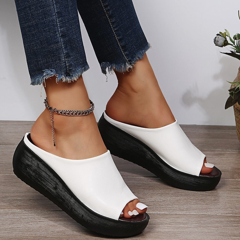 Women’s Casual All Season Slides with Stylish Design