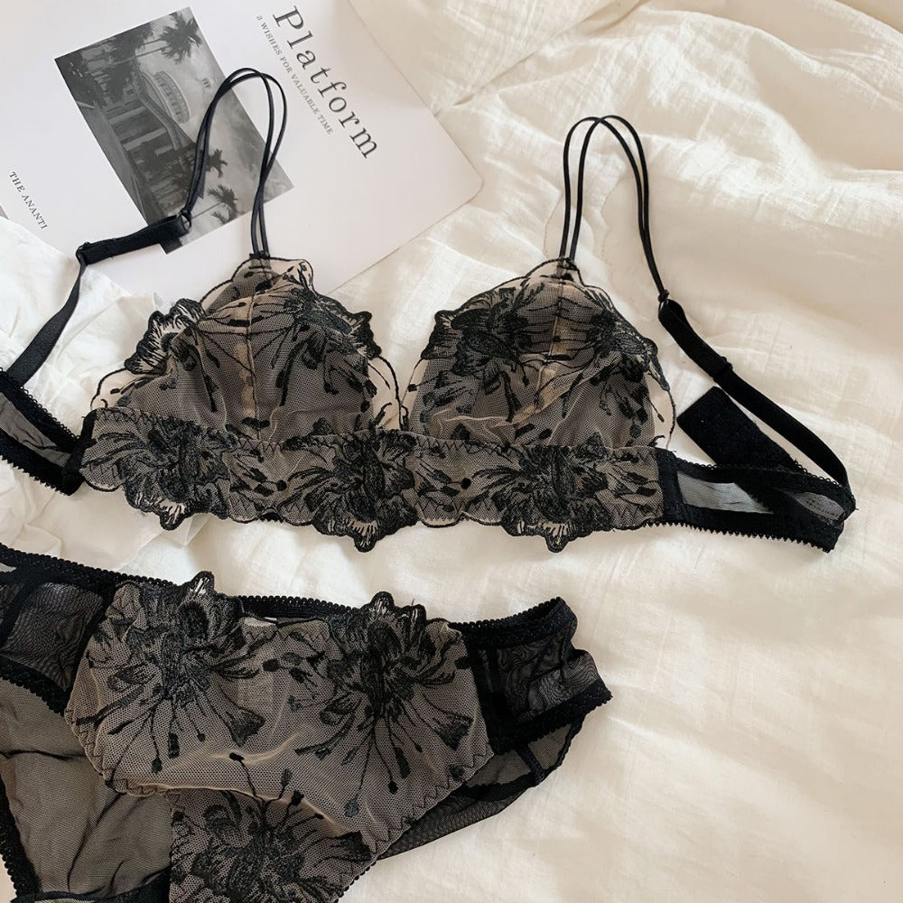 Floral Lace Bra and Panty Set for Women - Clelia