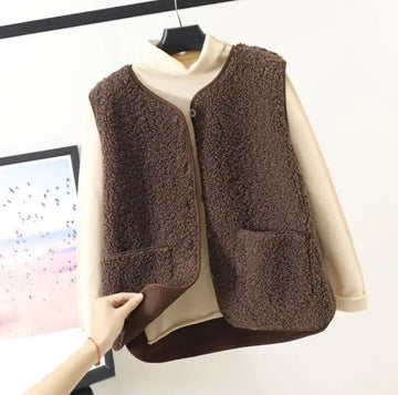 Women’s Textured Vest with Front Pockets Casual Fit