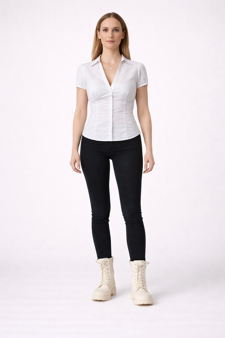 Camicia Slim Fit con Collo a V