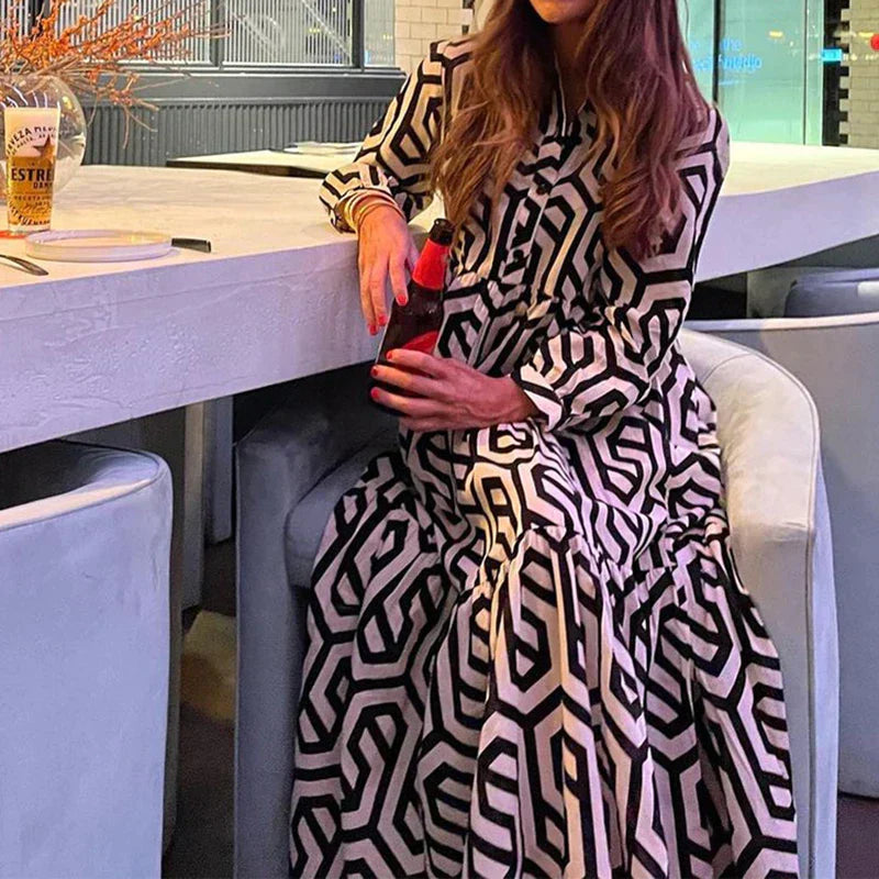Soft Midi Dress with V-Neck and Geometric Print for Women
