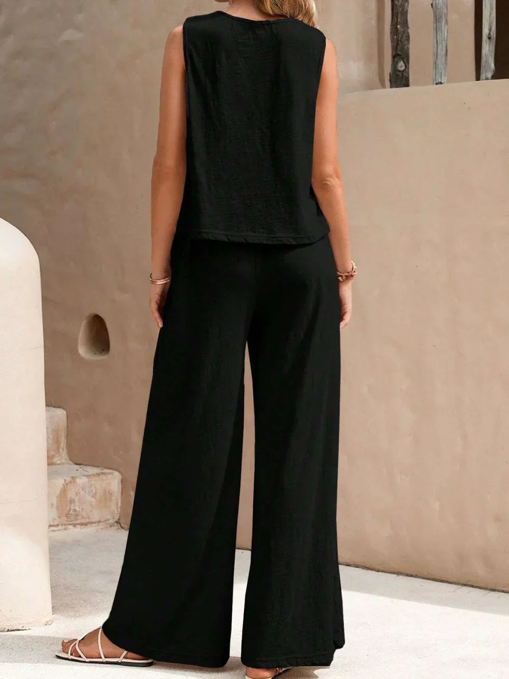 Breathable Women's Outfit Set – Short Sleeve Top & Lounge Pants
